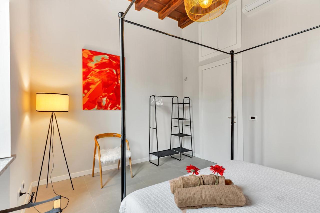 Апартаменты Alessia'S Flat - Naviglio Grande 2 Буччинаско Экстерьер фото